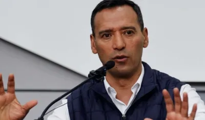 Pedro Sánchez, ministro de Defensa. 