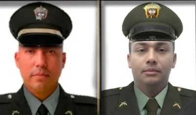 Subintendente Ronald Andrés Montañez Quijano y el patrullero William Guardo Torres.