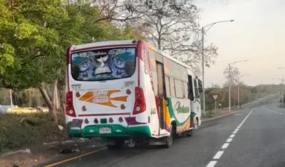 Bus involucrado en el accidente de tránsito. 