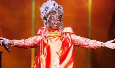 Celia Cruz, una mujer que cautivó con su voz. 