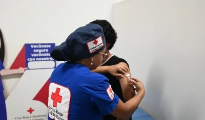 Vacunación en la Cruz Roja Atlántico. 