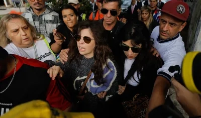 Dalma y Giannina, hijas de Diego Armando Maradona llegando a una de las audiencias. 