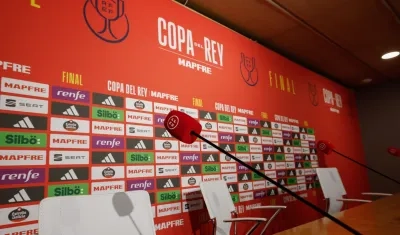 La sala de prensa se quedó esperando que compareciera el Real Madrid. 