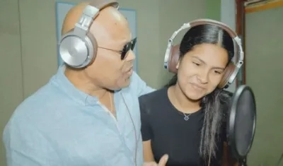 Rubby Pérez junto a su hija Ana Beatriz cuando grabaron 'Tu sangre en mi cuerpo'.