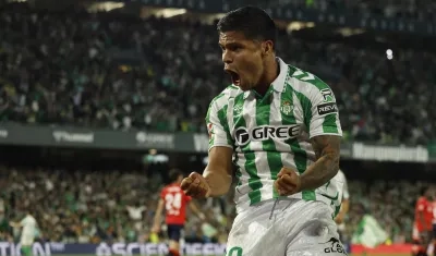 Cucho Hernández celebrando su gol a Osasuna este domingo.