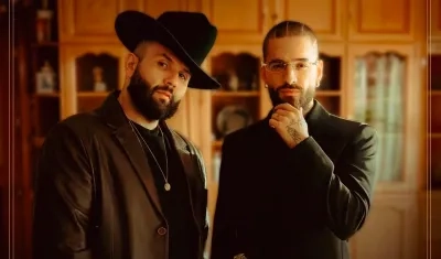 Maluma y Carín León después de su éxito 'Según quién'. 