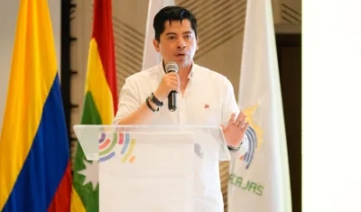 Senador Ariel Ávila en el Encuentro Nacional de Fedecajas, en Barranquilla.
