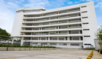 Fachada de la Universidad de la Costa. 