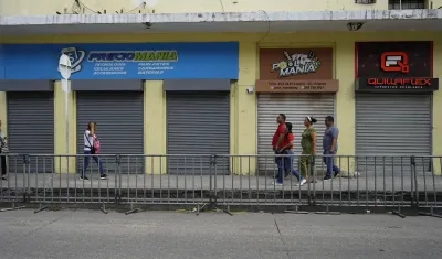 Parte de los negocios cerrados.