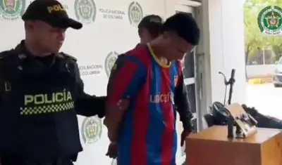 El hombre fue capturado y puesto a disposición de la Fiscalía. 