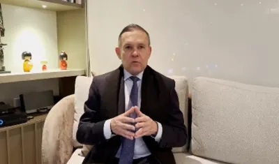 Efraín Cepeda, Presidente del Congreso. 