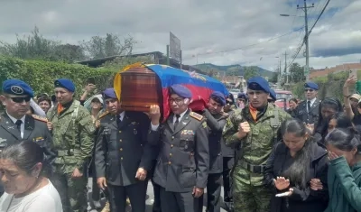 Los soldados fueron despedidos por el Ejército este domingo. 
