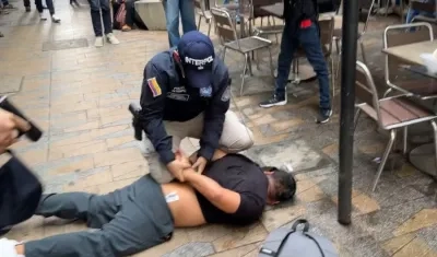 Momento en el que autoridades capturan a Miguel Rodríguez Díaz, alias 'Cuchillo'.