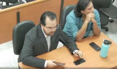 Nicolás Petro y su abogado