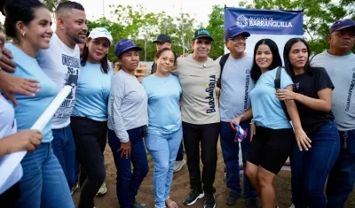 El Alcalde Char en compañía de la comunidad.