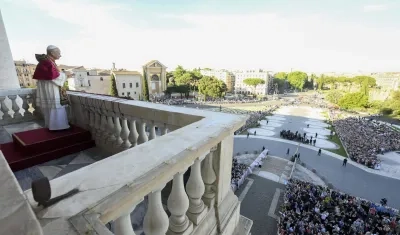 Imagen de la posesión del Papa León XIV en la catedral de Roma. 