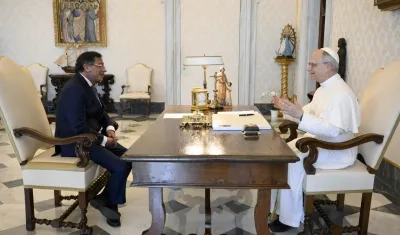 Presidente Gustavo Petro y el Papa León XIV.