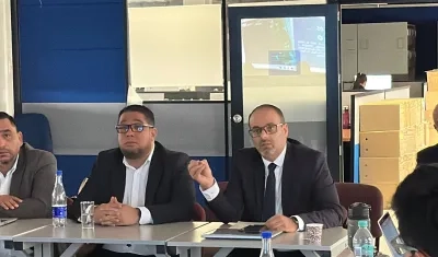 El alcalde de Puerto Colombia, Plinio Cedeño, y el abogado Juan Barrero Berardinelli.