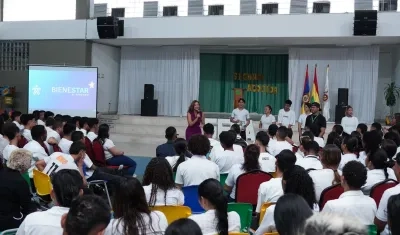 Nuevos estudiantes del Sena Atlántico.