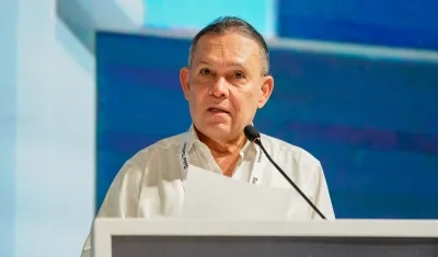 Efraín Cepeda, Presidente del Congreso. 