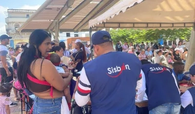 Funcionarios del Sisbén en jornadas institucionales. 