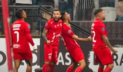 Valioso empate de América en Sao Paulo