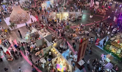 Vista panorámica de la asistencia a la feria AMA en Puerta de Oro.