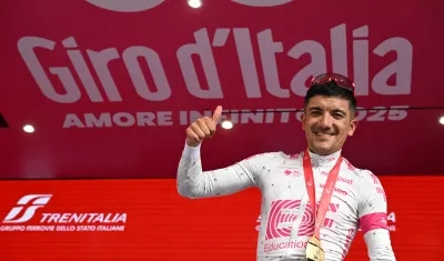 Richard Carapaz logró su cuarta victoria de etapa en el Giro de Italia. 