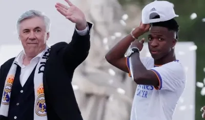Ancelotti y Vinicius festejando el título de la Champions en 2022. 