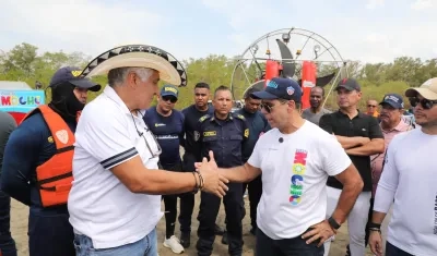 Alcalde Char recibe la donación por parte de la Fundación Campbell.