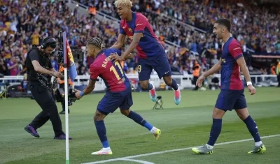 Jugadores del Barcelona celebrando uno de sus goles.