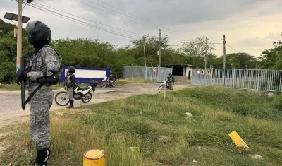 Uniformados de la Fuerza Aérea. 