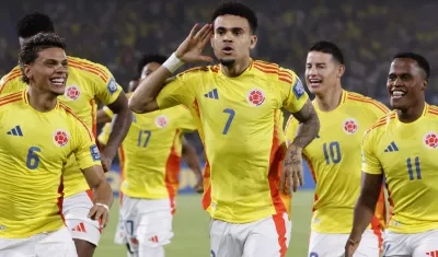 Luis Díaz hace parte de la convocatoria, pero no jugará contra Perú por suspensión. 