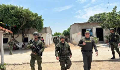 Patrullajes mixtos de Policía y Ejército.