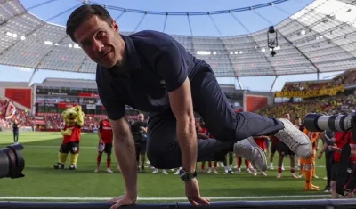 Xabi Alonso se despidió el domingo de la afición de Bayer Leverkusen.