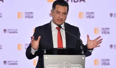 La denuncia de Idárraga se da 13 días después del atentado al precandidato presidencial Miguel Uribe. 