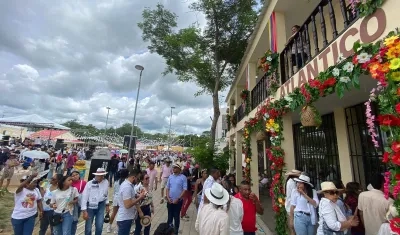 Ubicada en la emblemática Casa Berrocal, la Casa Atlántico se transformó en una experiencia inmersiva que rinde homenaje a la identidad cultural.