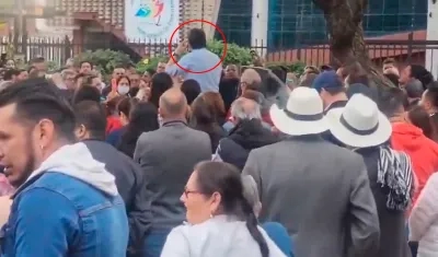 Momento del ataque a bala contra Miguel Uribe Turbay.
