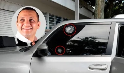 Los proyectiles impactaron la camioneta en la que se movilizaba el mandatario. 