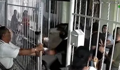 Momento de la agresión de los cobradiarios.