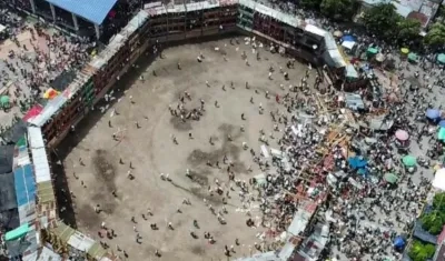 Colapso de corralejas en El Espinal, Tolima. 