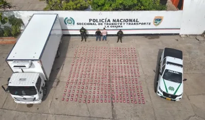 La droga iba en compartimientos de doble piso. 