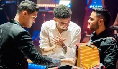 Elder Dayán puso a gozar con sus canciones. 