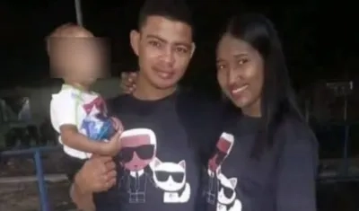 German García, su esposa y su bebé de 3 años. 