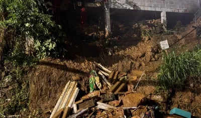 Viviendas colapsadas por el deslizamiento.