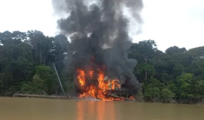 Infraestructura usada para la minería ilegal.