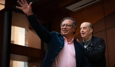 Canciller Álvaro Leyva y Presidente Gustavo Petro. 