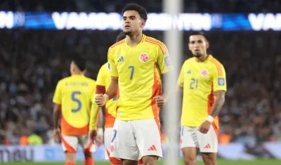 Luis Díaz celebra su gol contra Argentina, séptimo en la Eliminatoria. 
