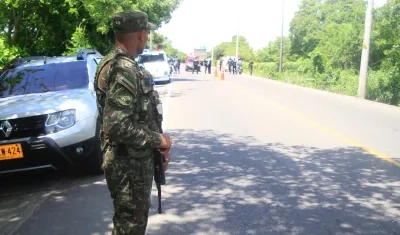 Militares en operativos de vigilancia y control en Malambo. 