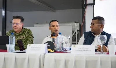 Pedro Sánchez, Ministro de Defensa.